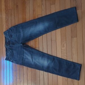 Banana Republic Traveler Blue Jeans. Tapered Fit. Faded. 31" x 34" (Like New)